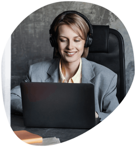 A transcriber working on Wolof transcription following strict accessibility guidelines to ensure services are usable for all.