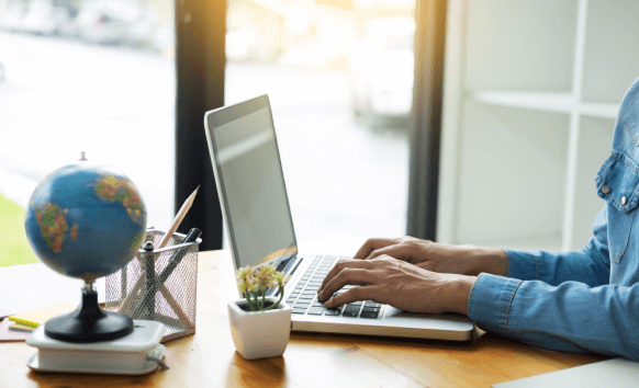 A translator working efficiently, providing Knoxville translation for fast, accurate, and customer-focused solutions.