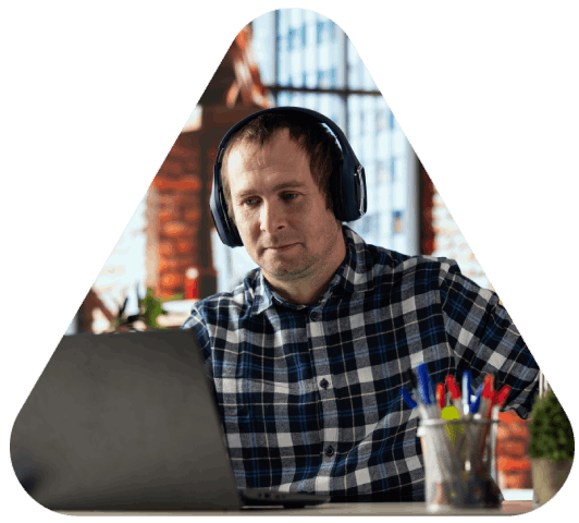 Customer benefiting from Online transcription at affordable per minute pricing with transparent rates and ISO standards.