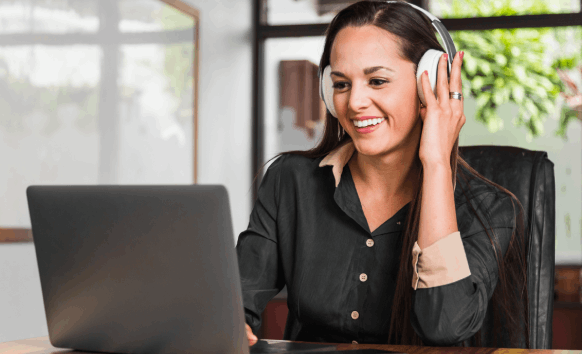 A transcriptionist providing affordable transcription services with high quality and accuracy for US-based clients.