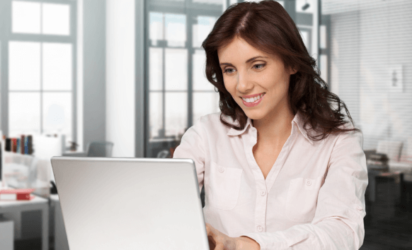 A translator providing Ann Arbour translation services to help clients translate documents for business and personal needs.