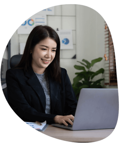 A professional translator providing confidentiality for translated legal and business documents with accuracy.