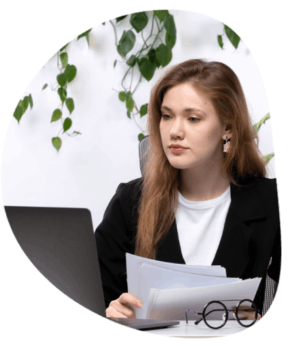 The expert works on high-quality document translations, ensuring legal, business and personal documents meet standards.