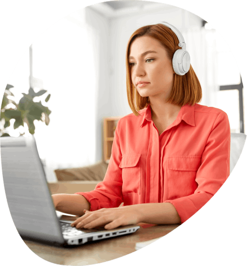 Customer benefiting from Online transcription services, converting interviews into secure, readable text.