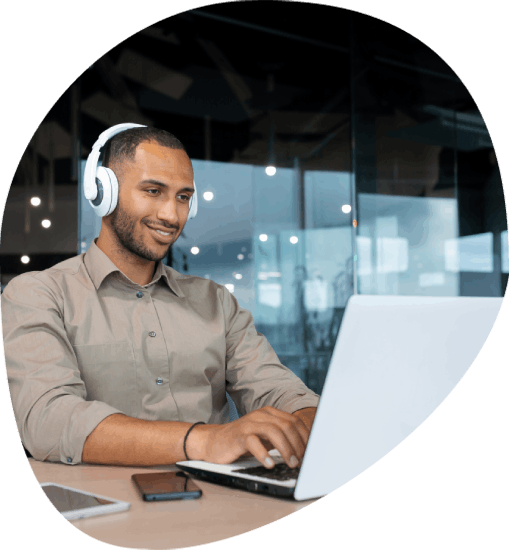 Customer benefiting from certified and fast Wolof transcription services with quick delivery and high accuracy.