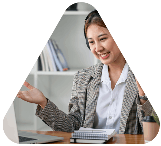 An expert transcriptionist works on reliable, secure French transcription services for industry professionals.