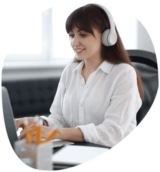 Client utiliizng Tagalog transcription for business and academic purposes, benefiting from expert transcriptionists' skills.