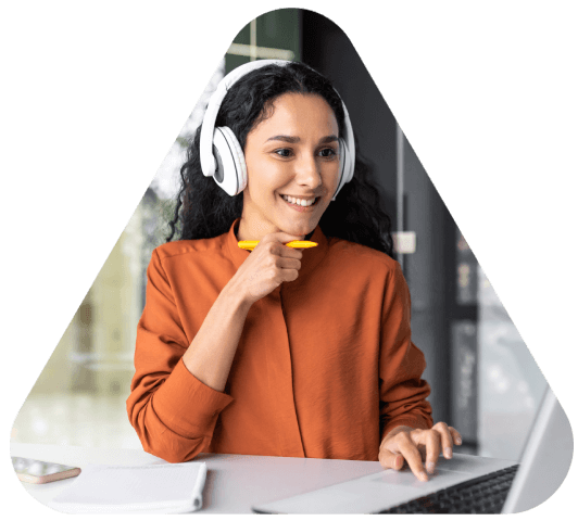 Customer in Pompano Beach using transcription service pricing, exploring affordable rates for general & legal transcription.