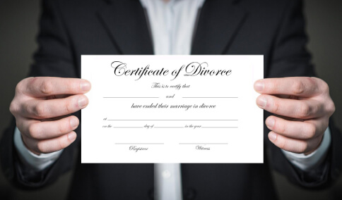 Translated copy of a Certificate of Divorce 